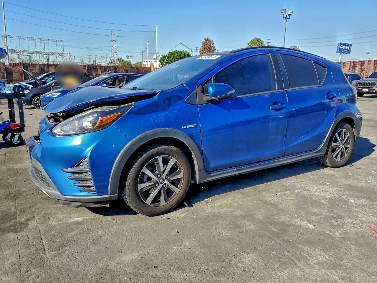 2018 TOYOTA Prius c
