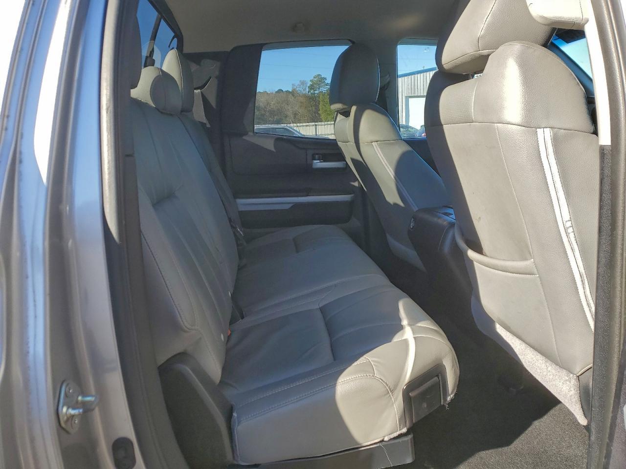 2016 TOYOTA TUNDRA