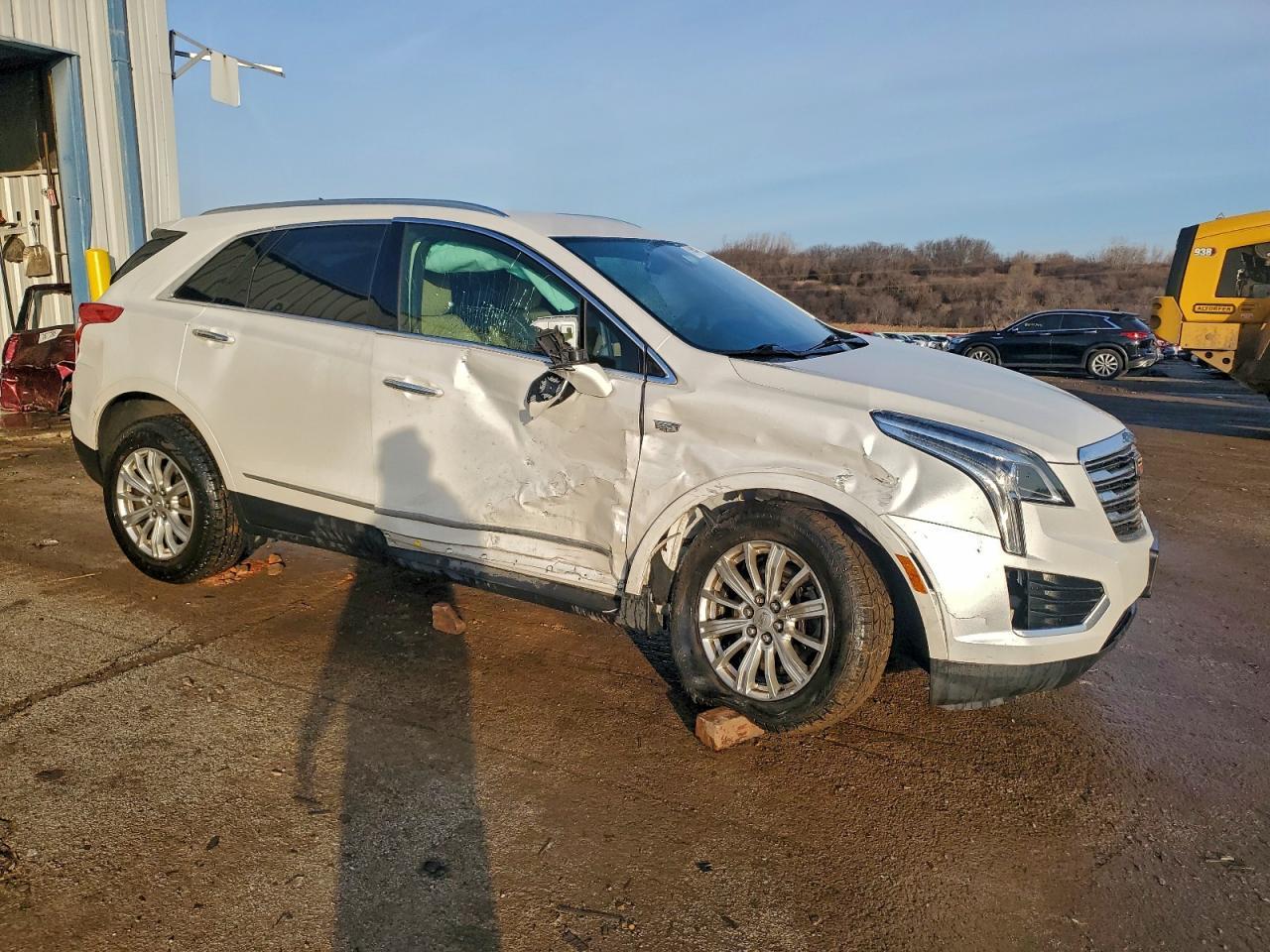 2017 CADILLAC XT5