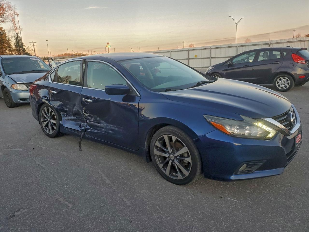 2017 NISSAN ALTIMA