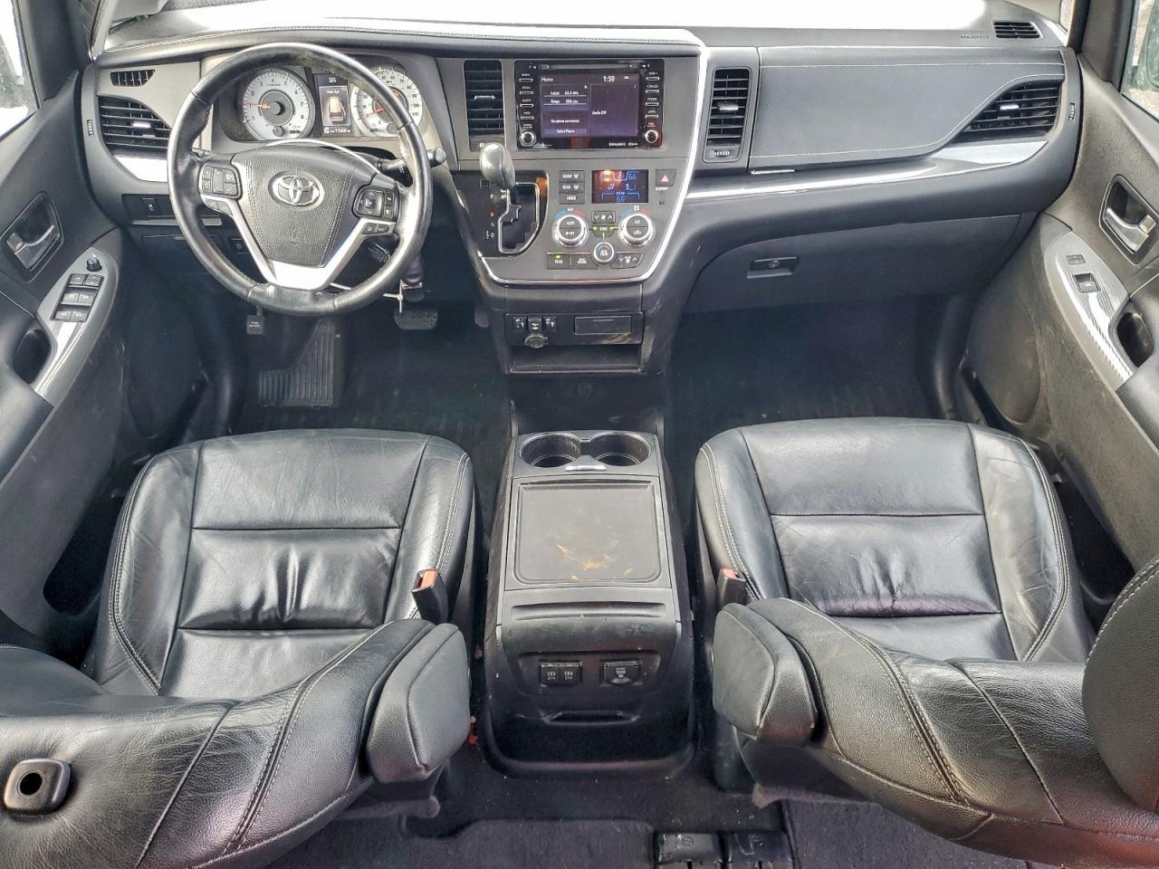 2018 TOYOTA SIENNA