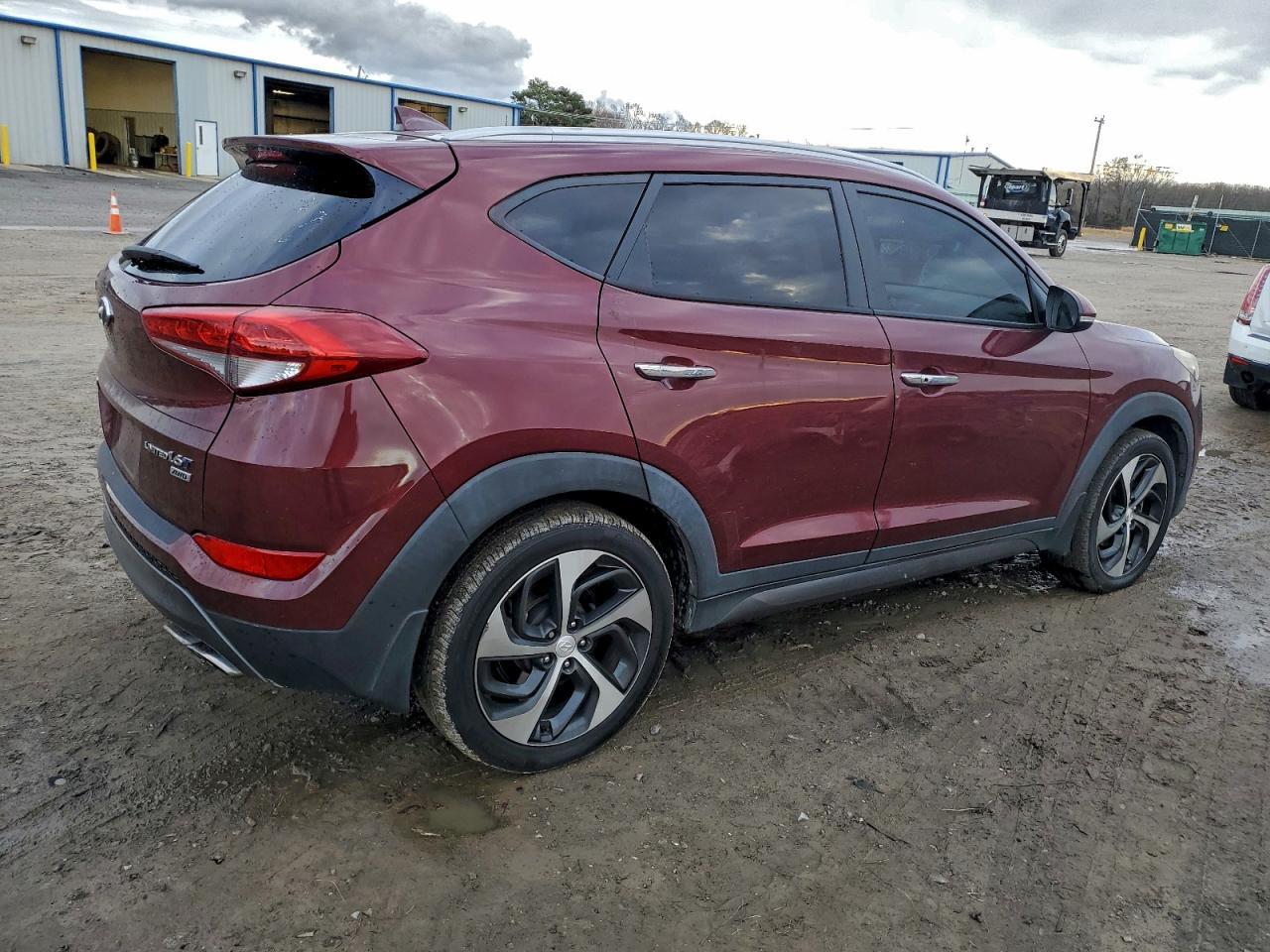 2016 HYUNDAI TUCSON