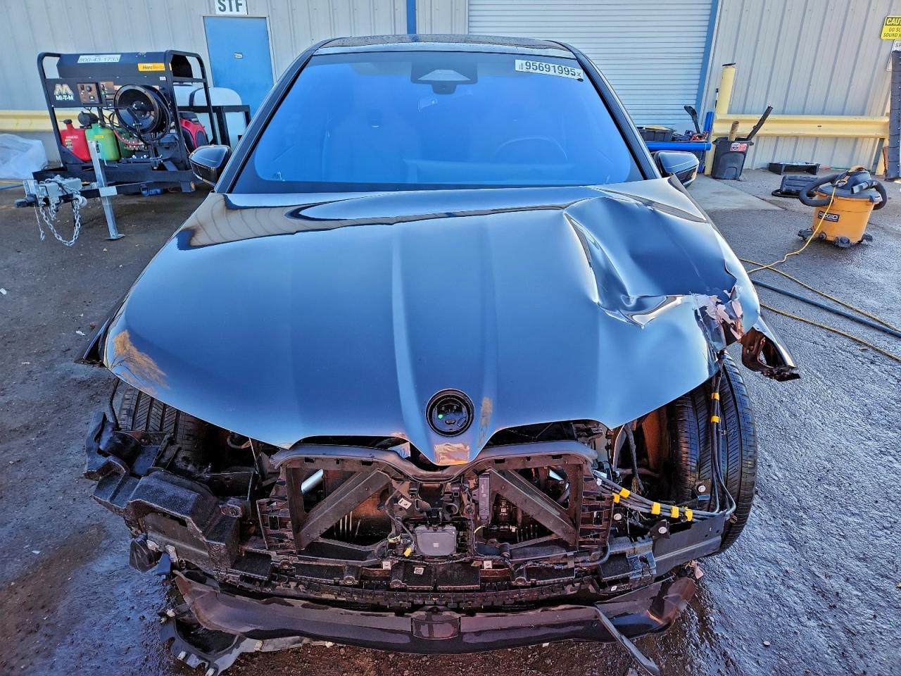 2023 BMW iX