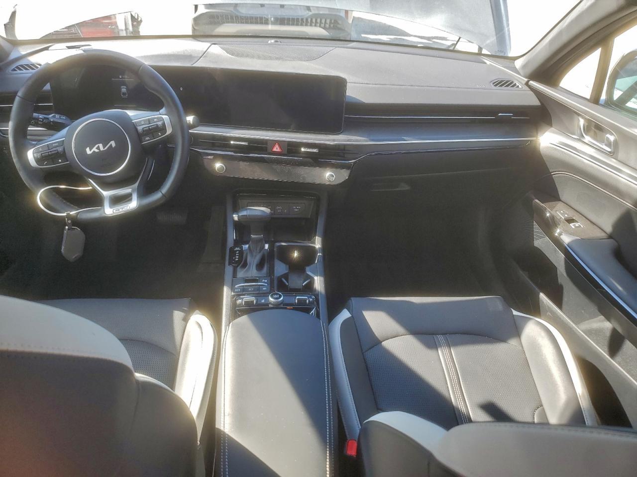 2025 KIA K5