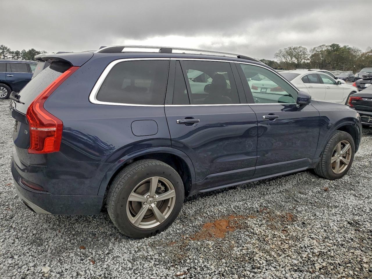 2016 VOLVO XC90