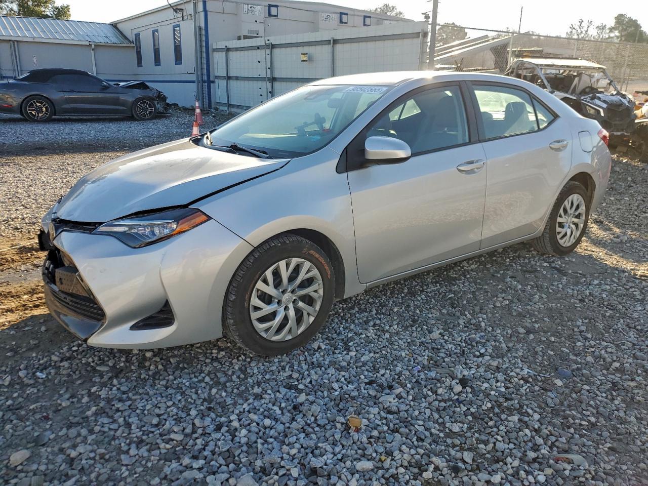 2017 TOYOTA COROLLA