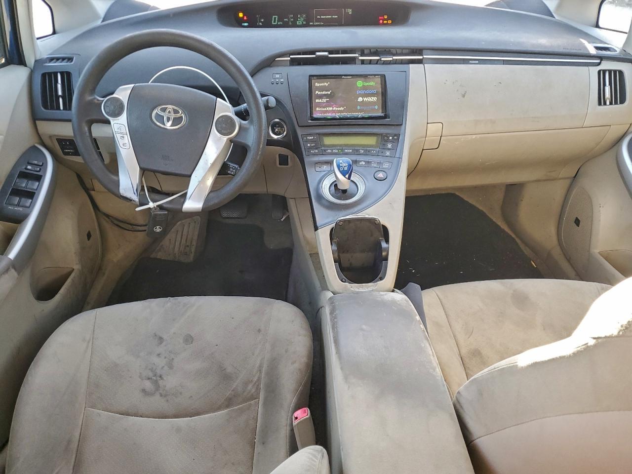 2011 TOYOTA PRIUS