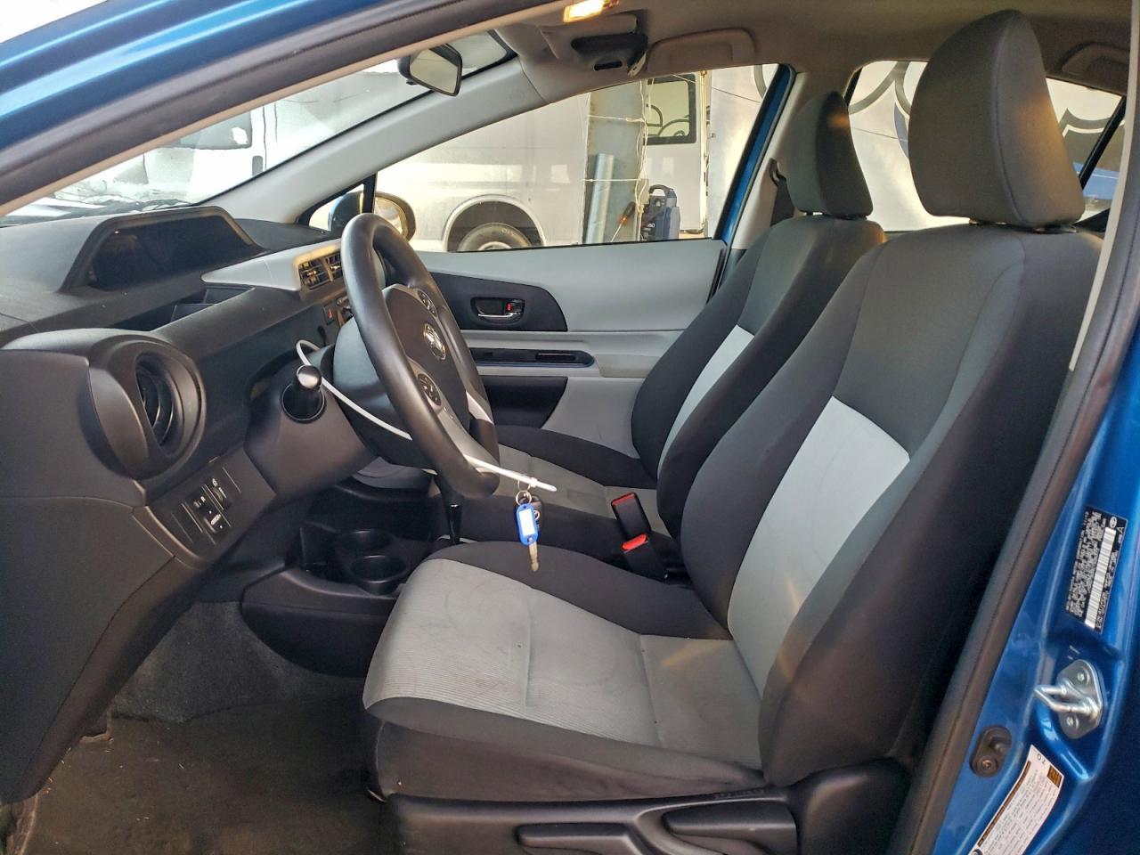 2012 TOYOTA Prius c