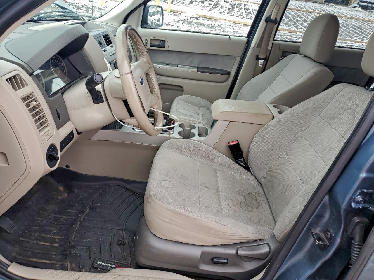 2010 FORD ESCAPE
