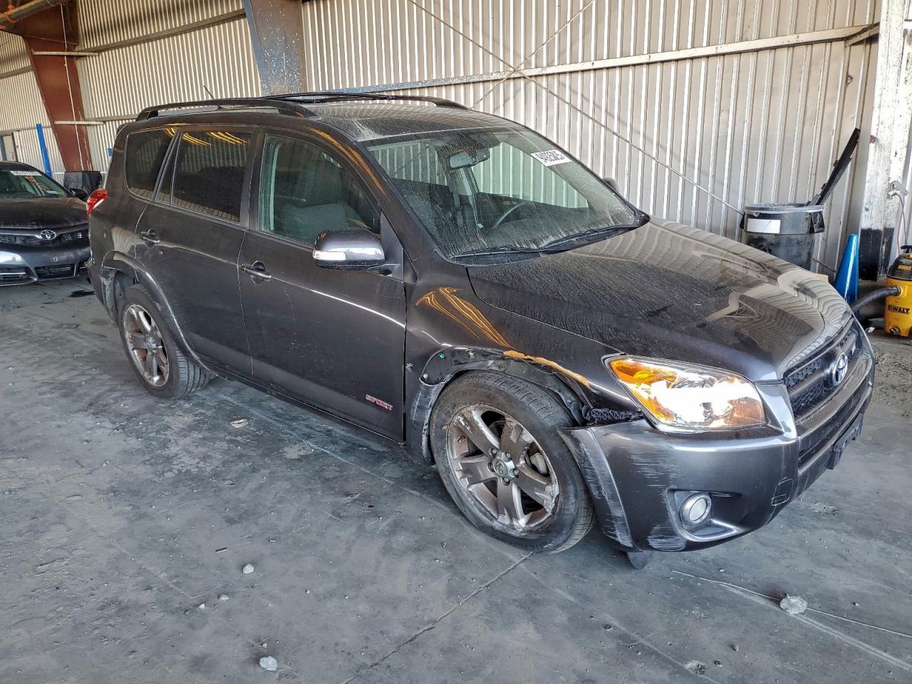 2011 TOYOTA RAV4