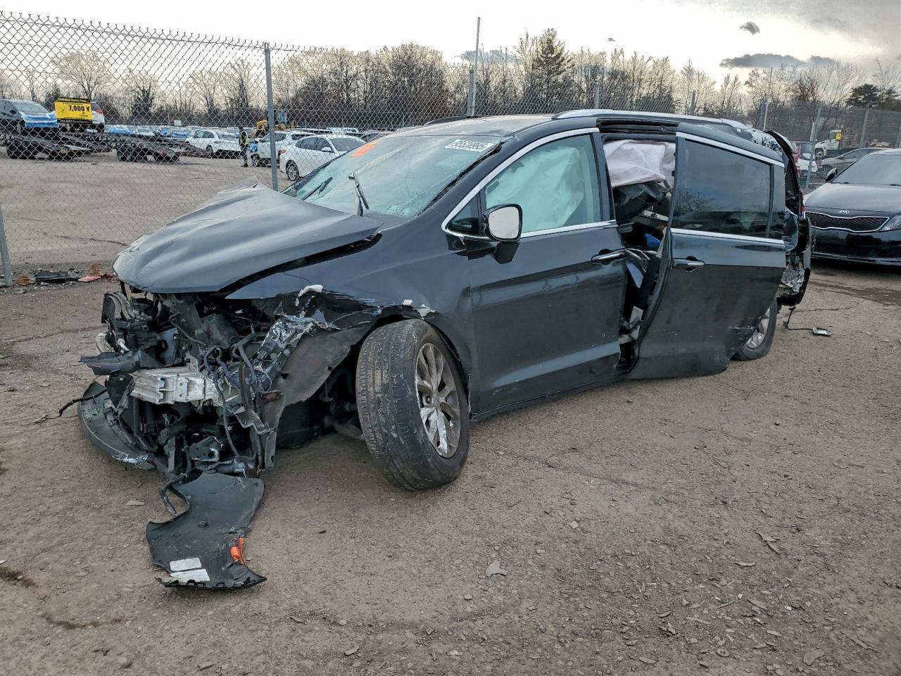 2021 CHRYSLER Pacifica
