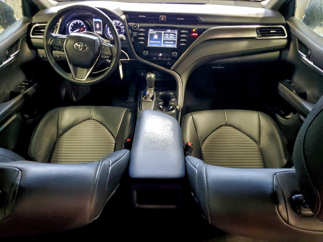 2018 TOYOTA CAMRY