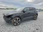 2019 VOLVO XC40