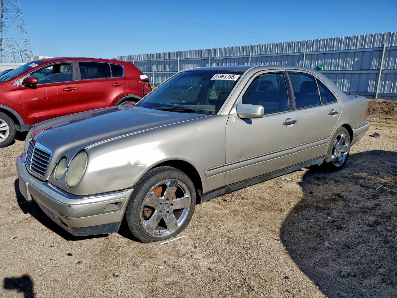 1996 MERCEDES-BENZ E-Class