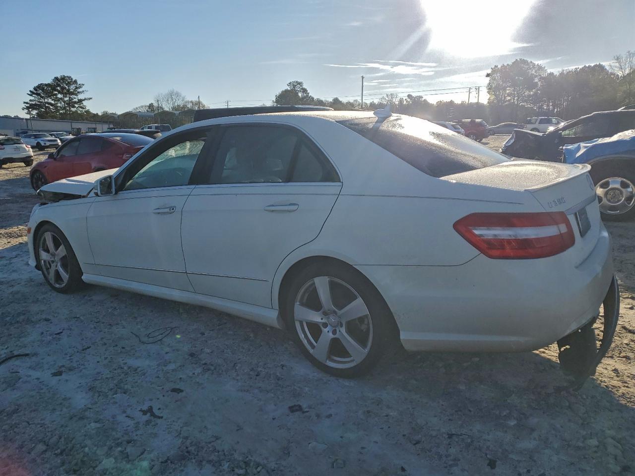 2011 MERCEDES-BENZ E-Class