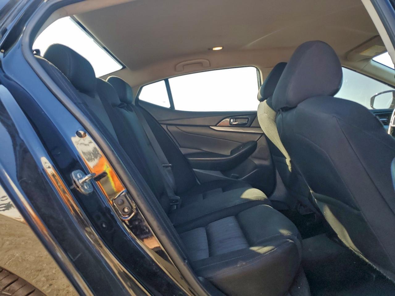 2018 NISSAN Maxima