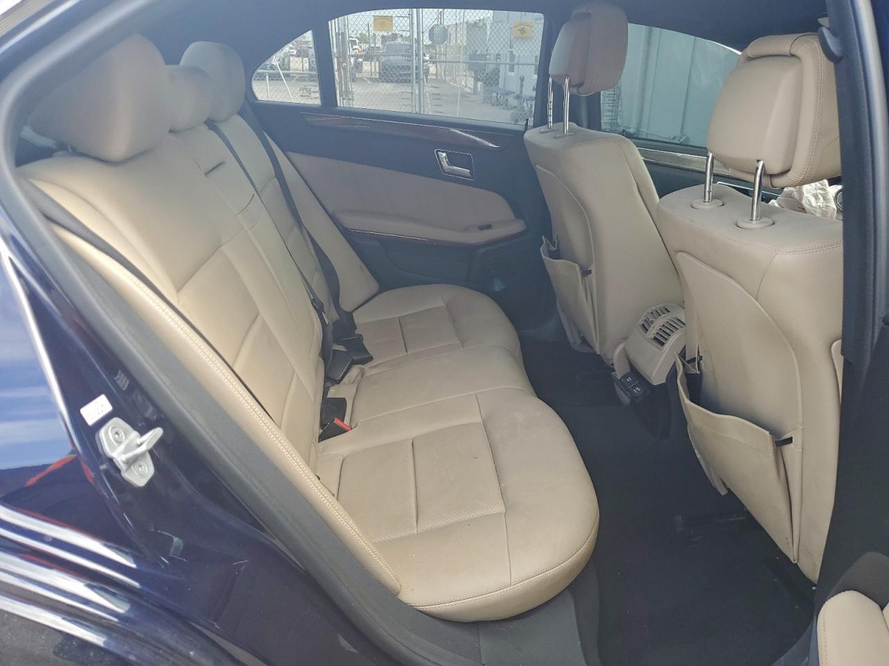 2011 MERCEDES-BENZ E-Class