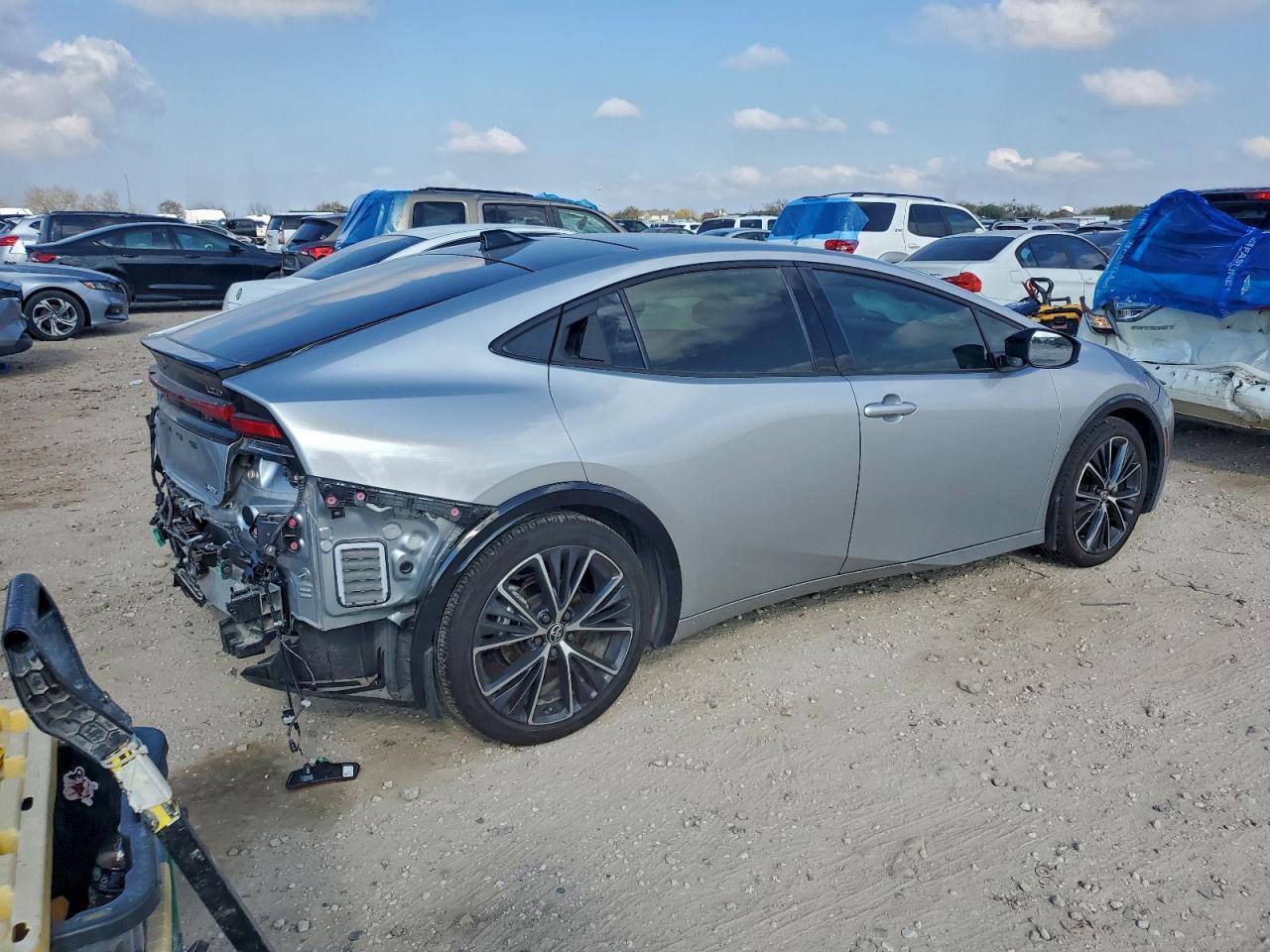 2024 TOYOTA PRIUS