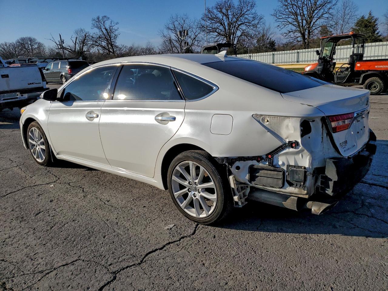 2013 TOYOTA Avalon