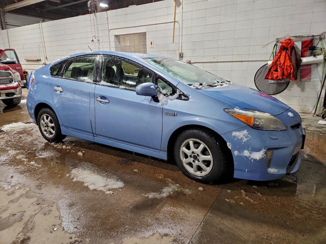 2014 TOYOTA Prius Plug-In