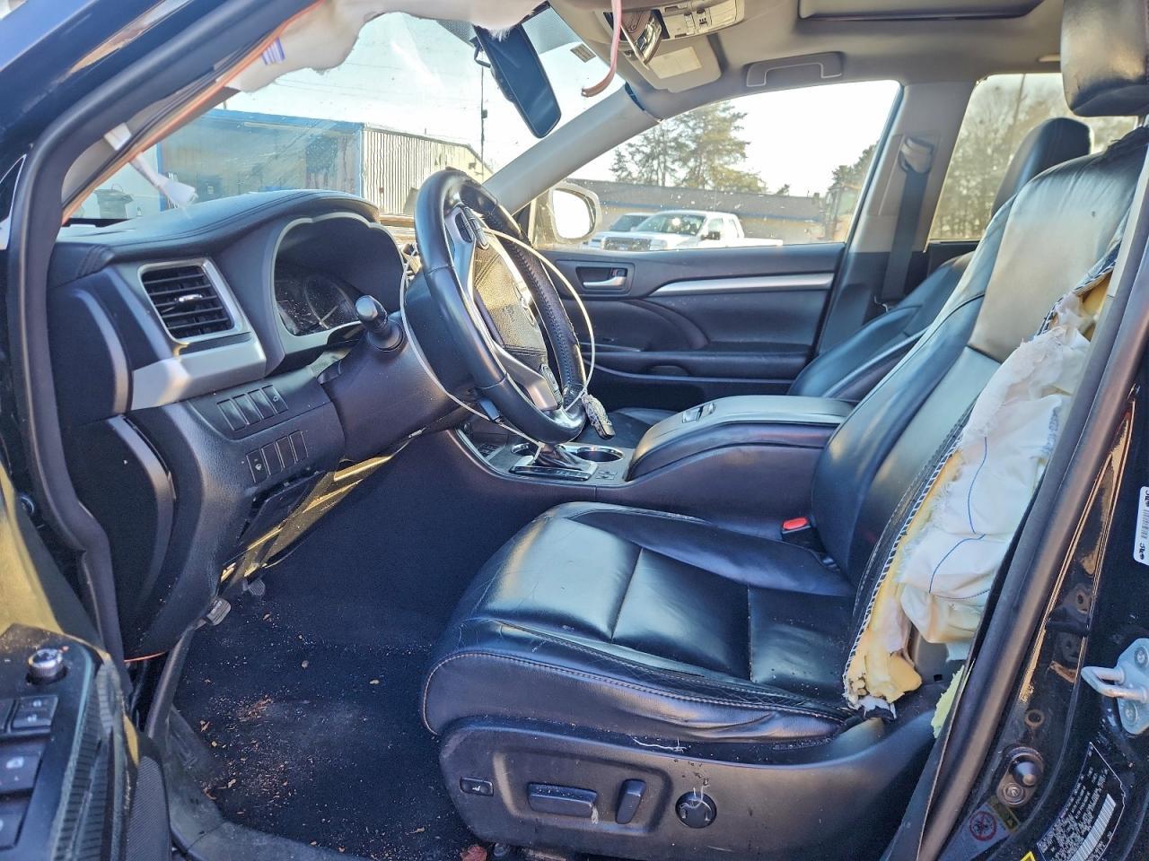 2016 TOYOTA HIGHLANDER