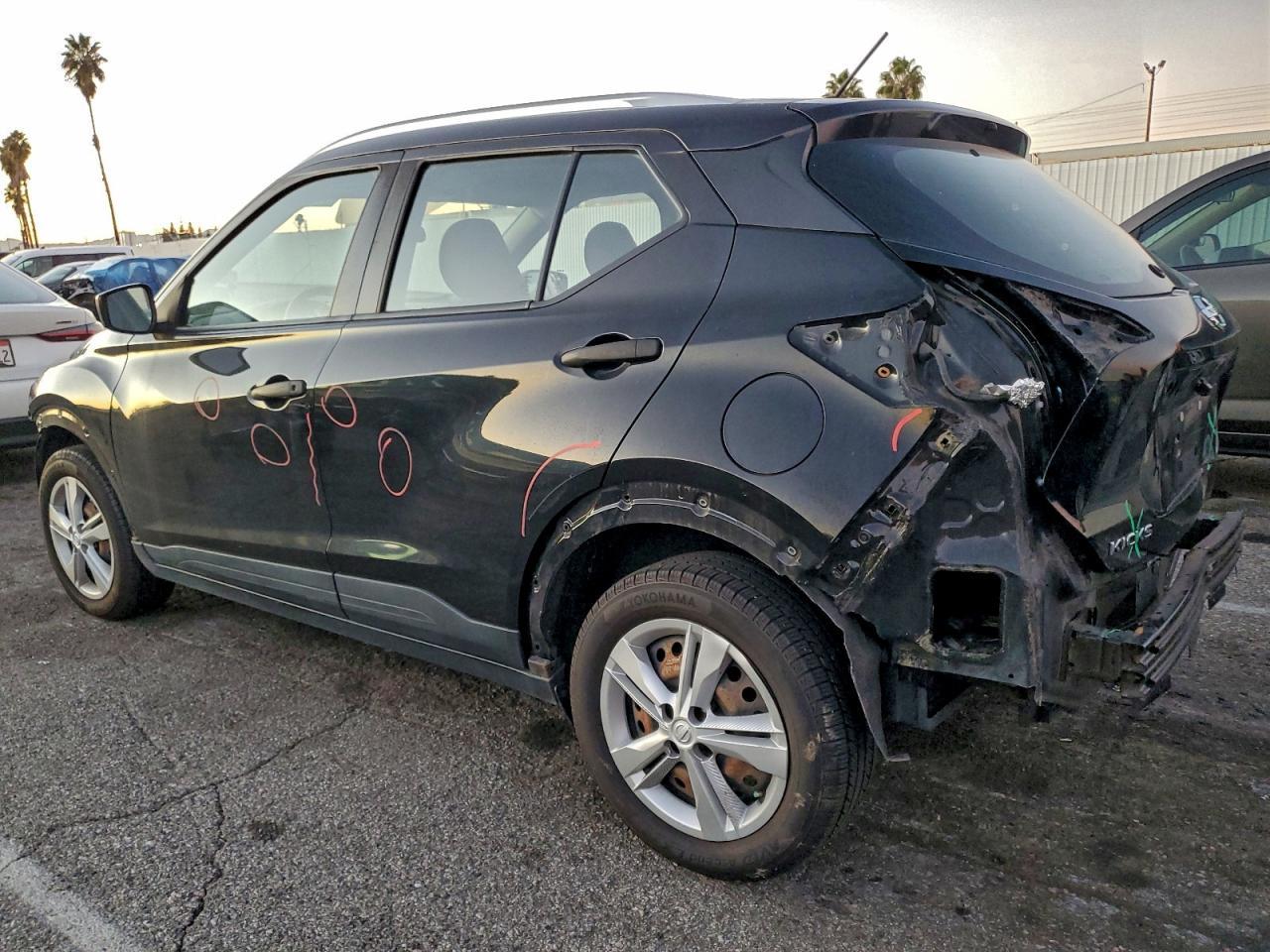 2019 NISSAN KICKS