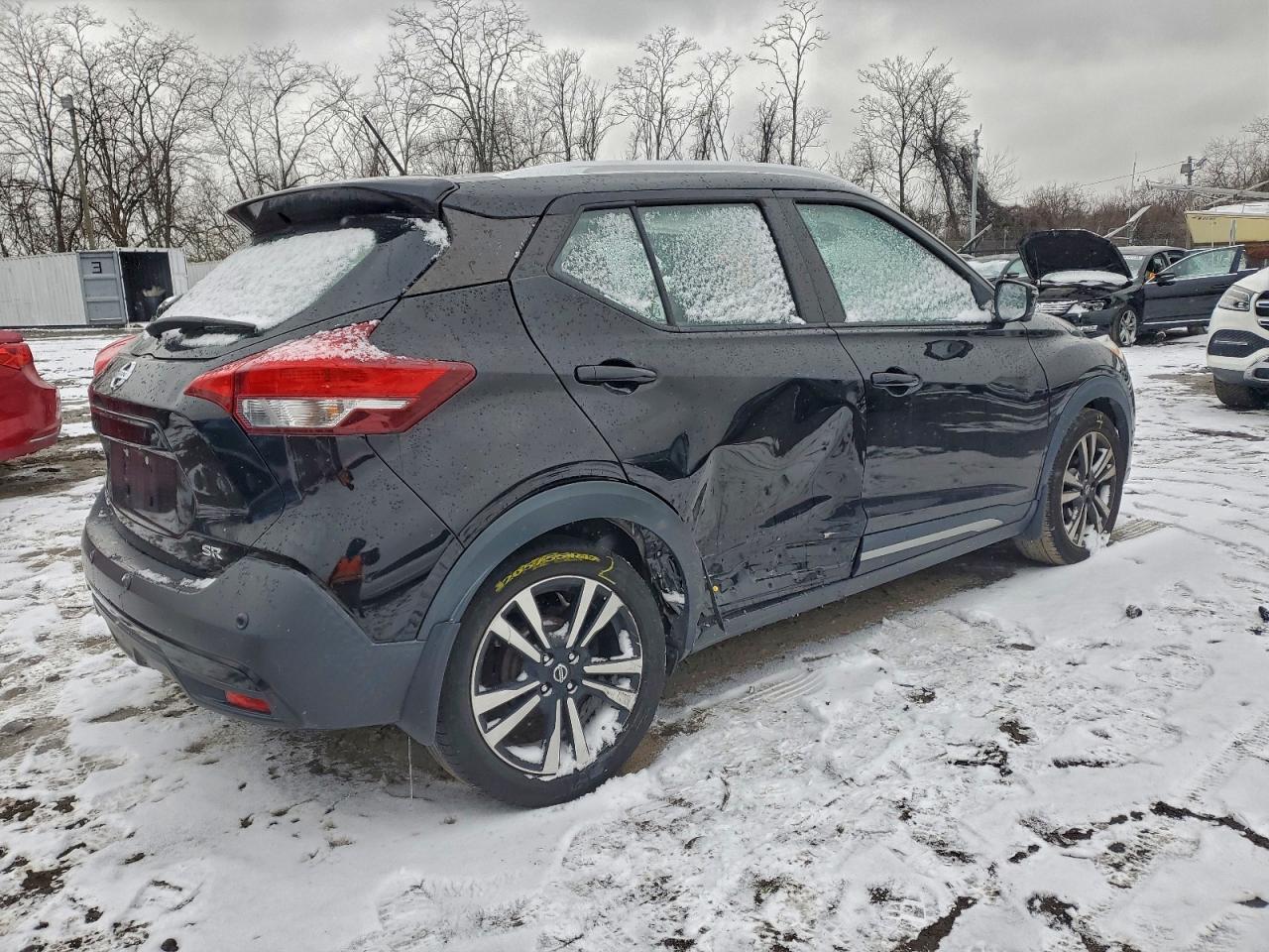 2020 NISSAN KICKS