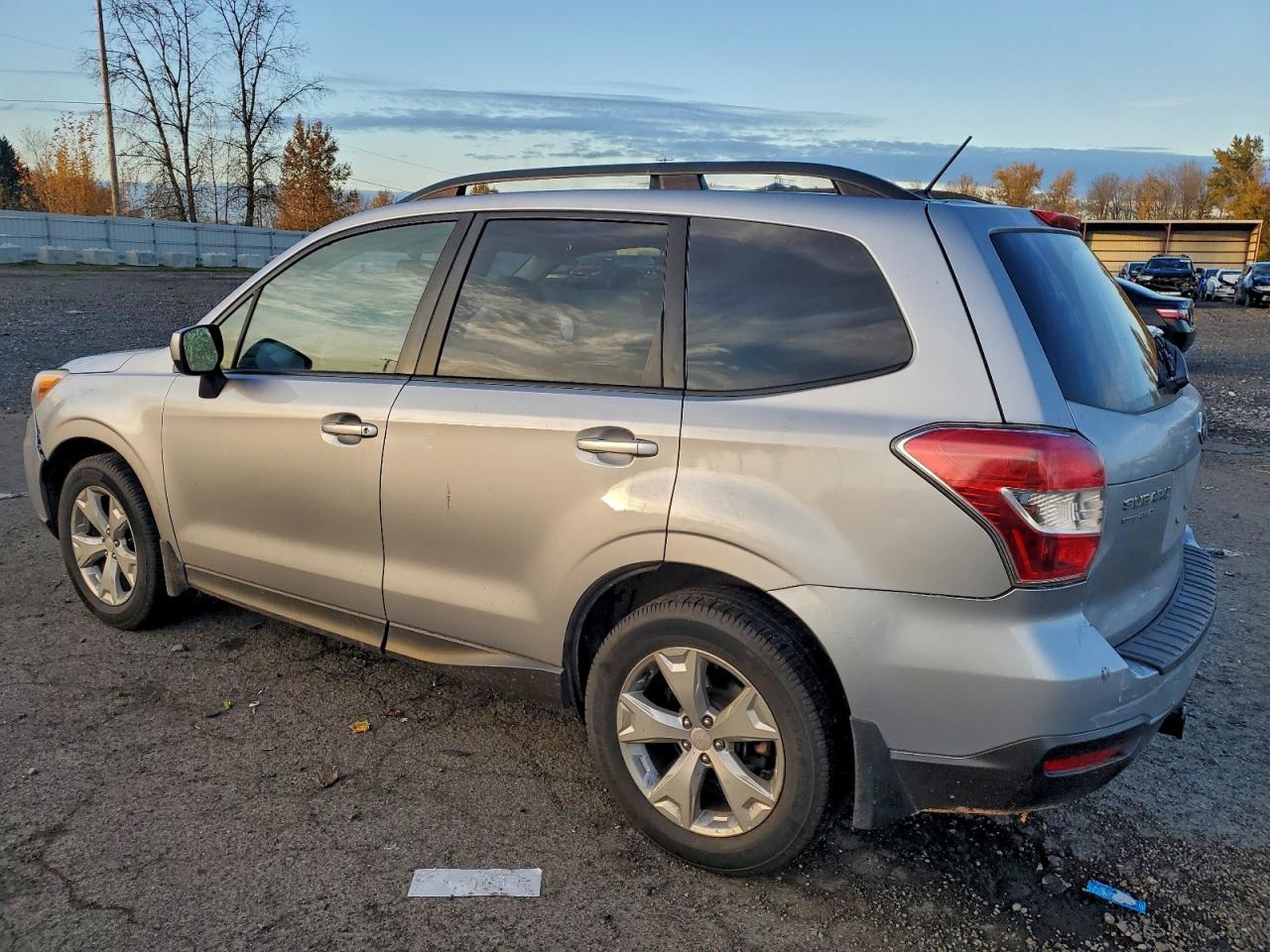 2015 SUBARU FORESTER