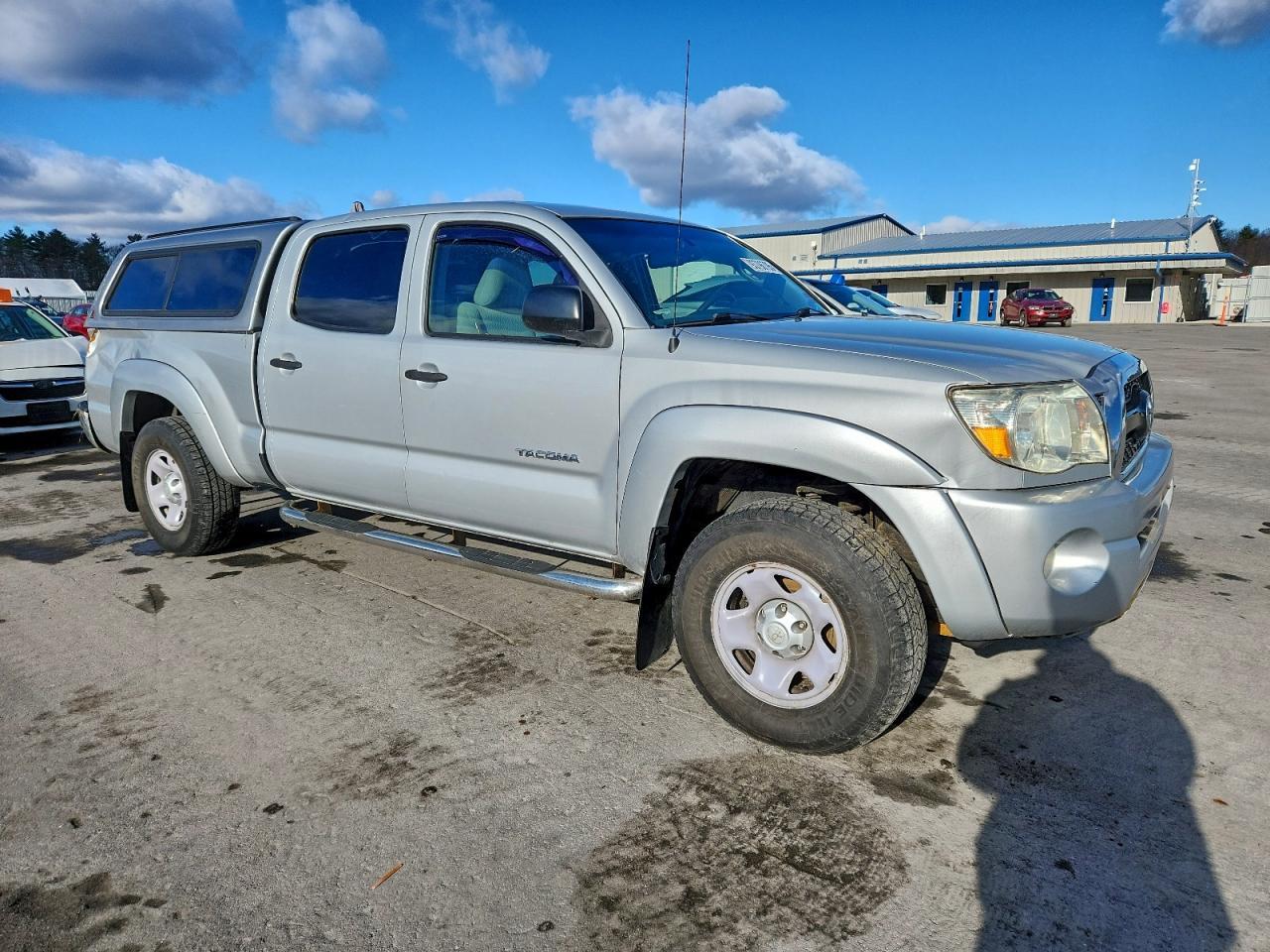2011 TOYOTA TACOMA