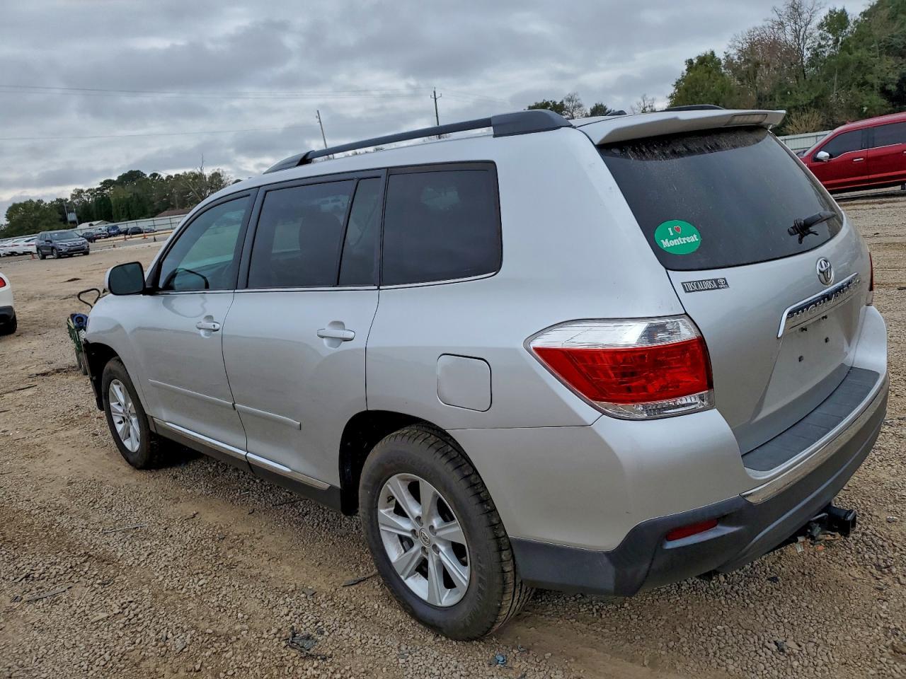 2011 TOYOTA HIGHLANDER