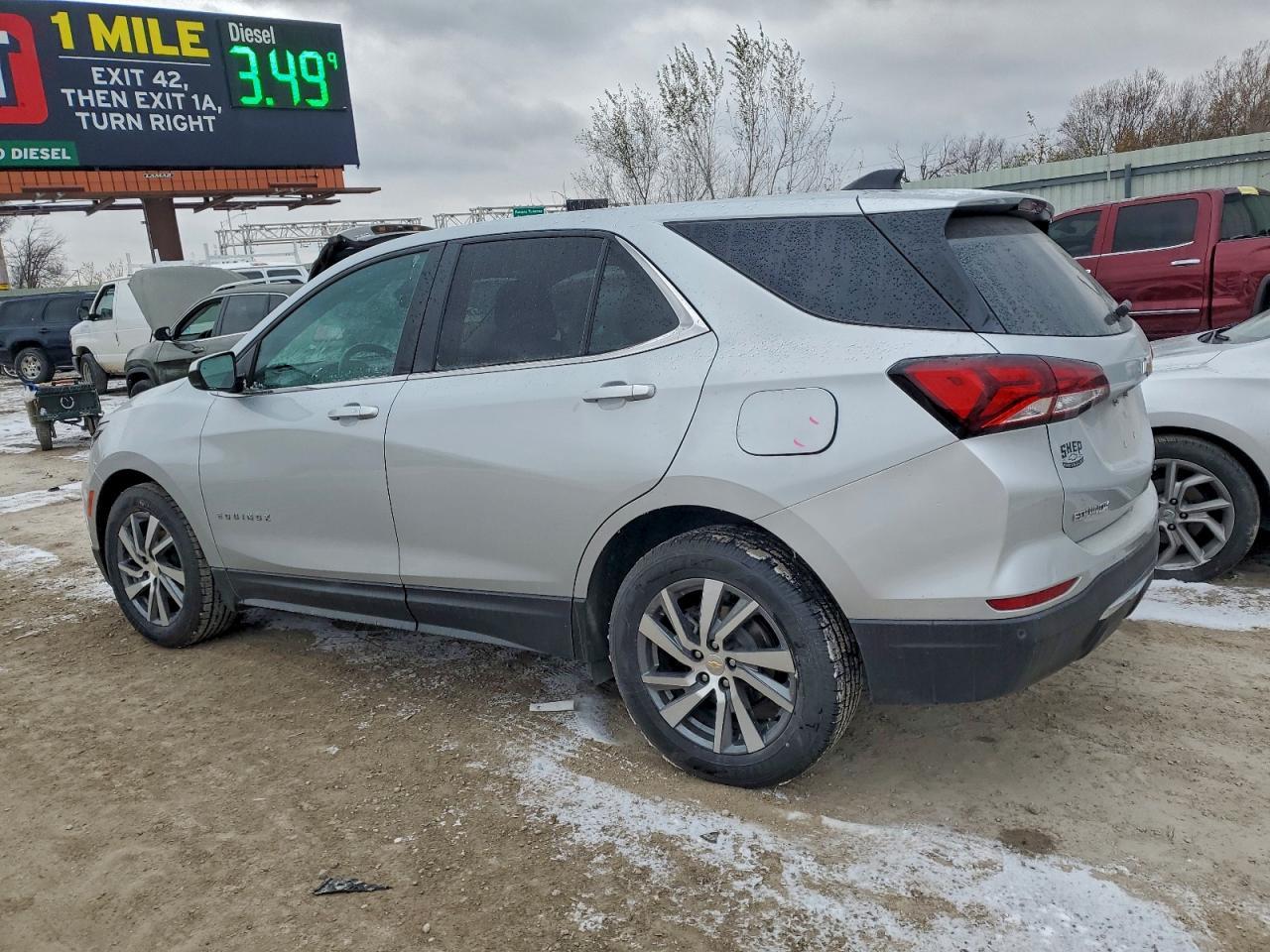 2022 CHEVROLET EQUINOX