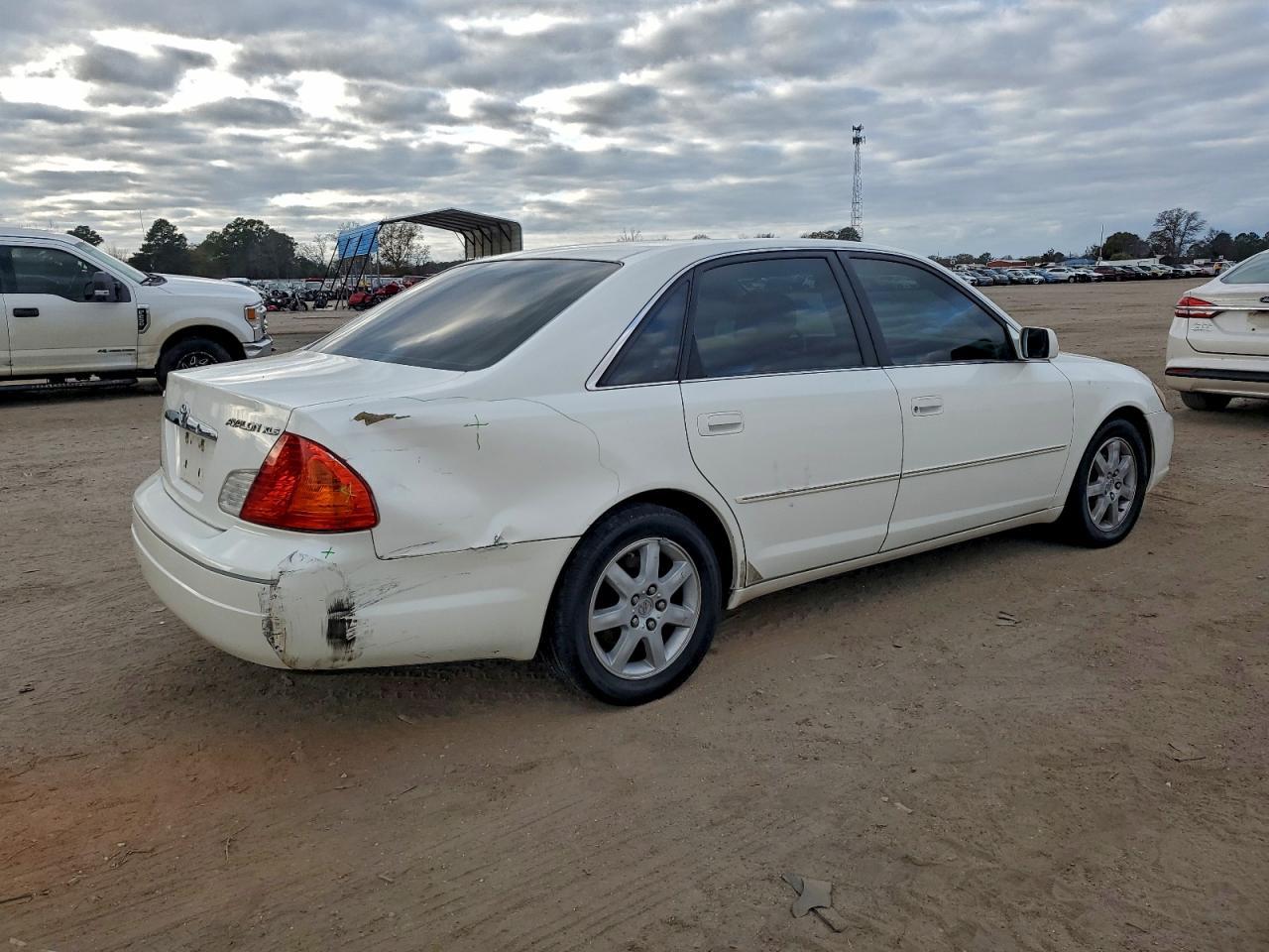 2002 TOYOTA Avalon