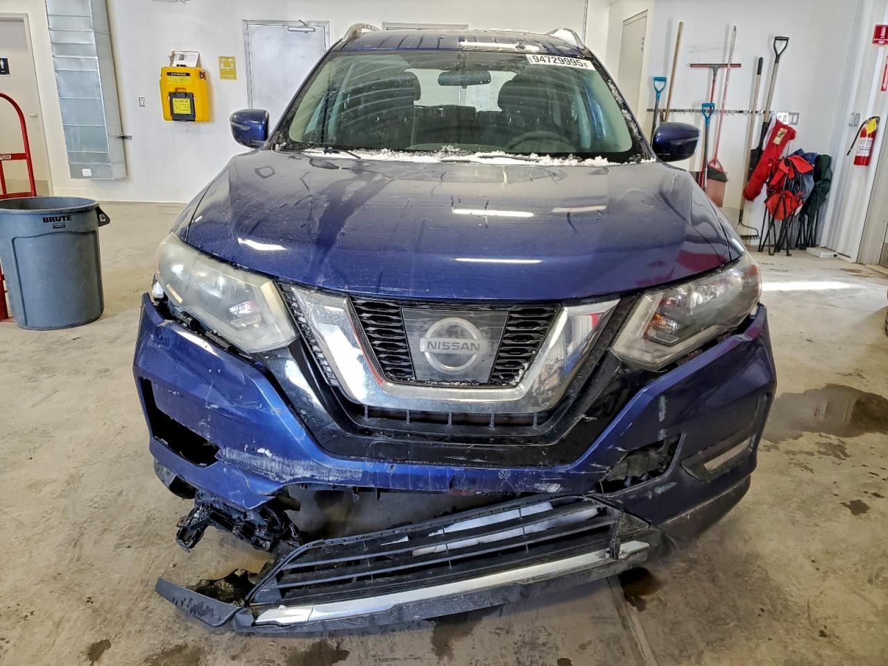 2017 NISSAN ROGUE