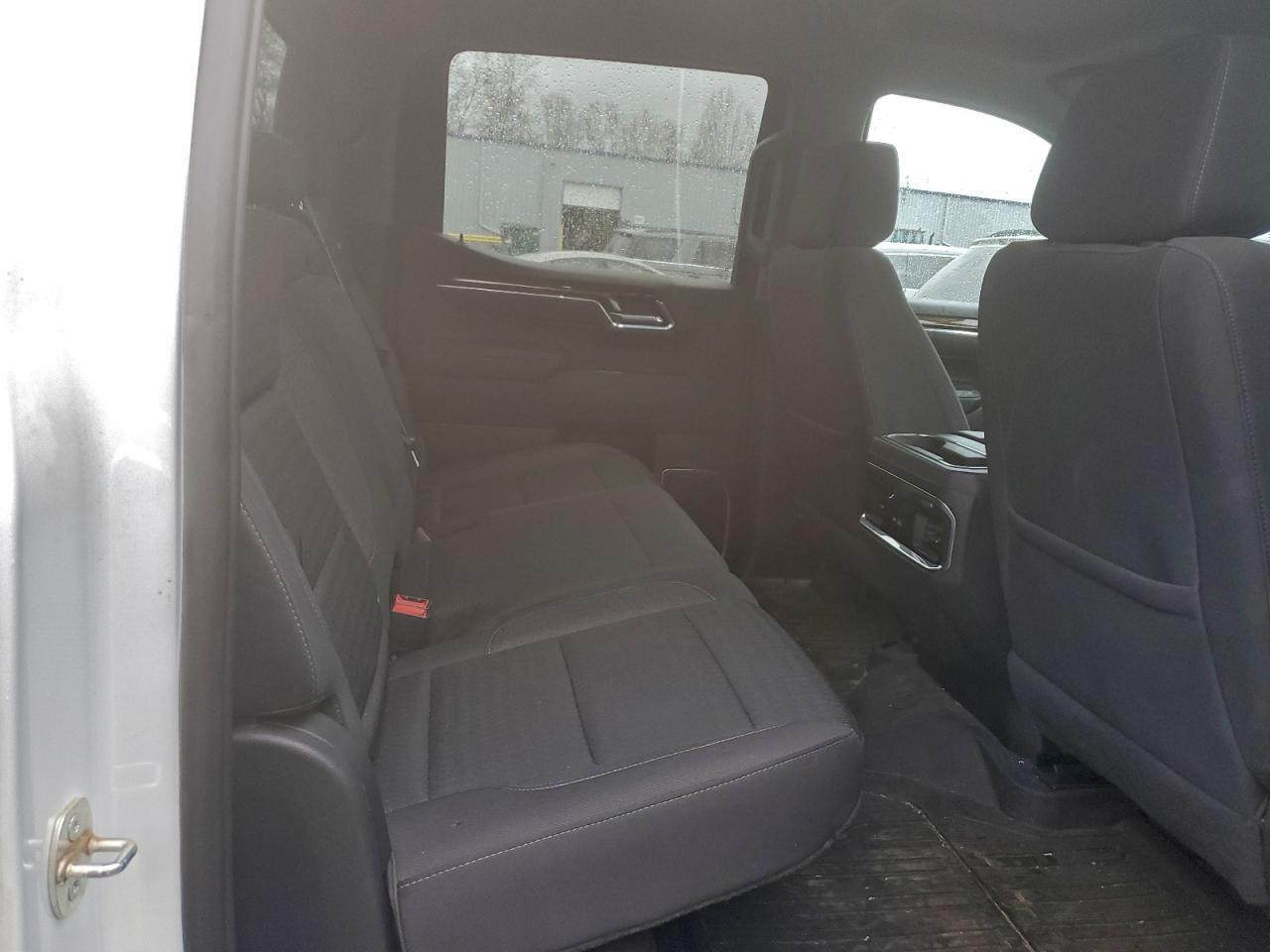 2023 GMC Sierra