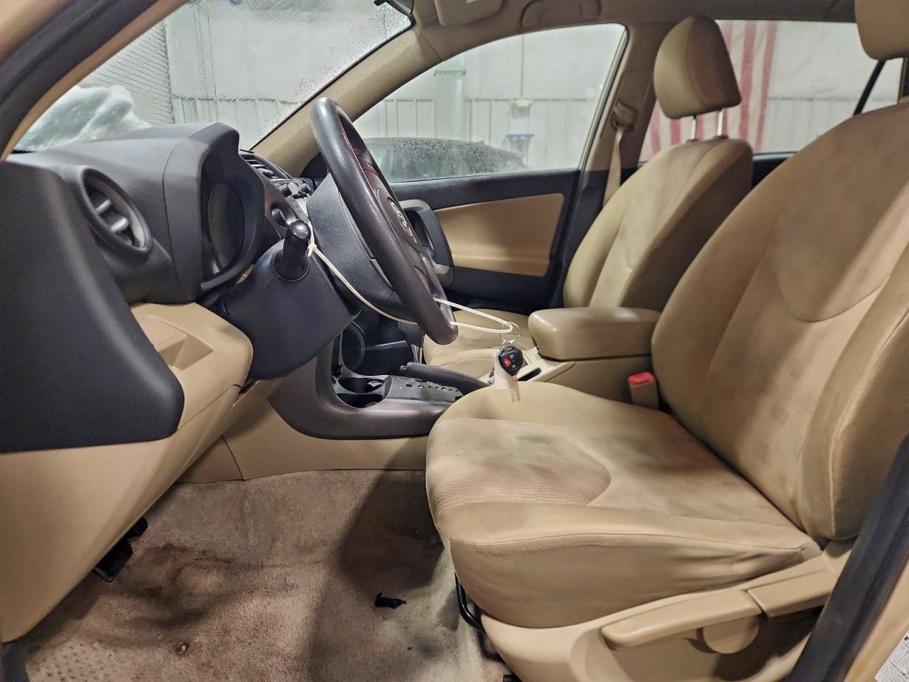2011 TOYOTA RAV4