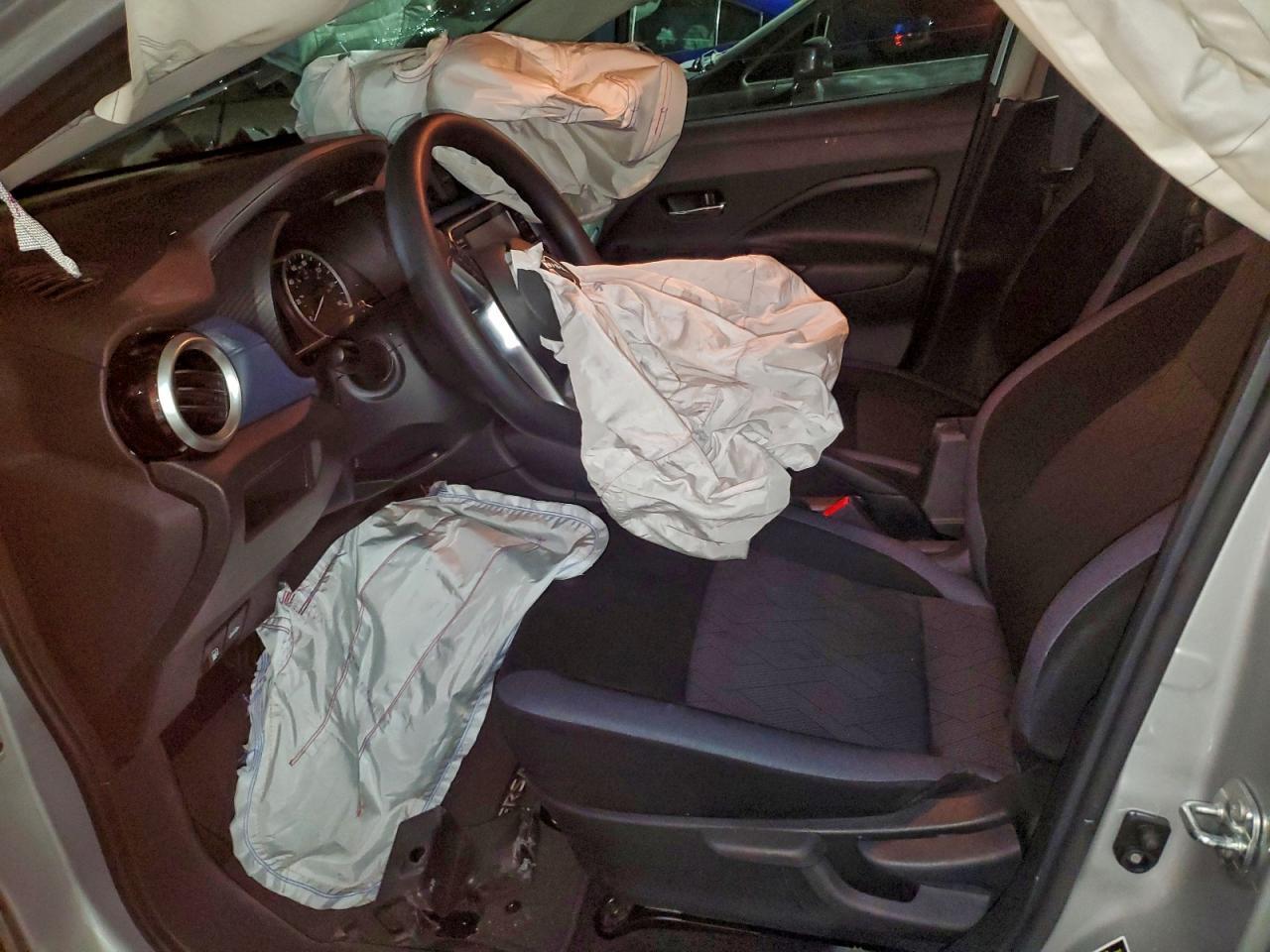 2025 NISSAN VERSA