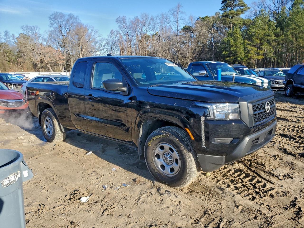 2022 NISSAN Frontier