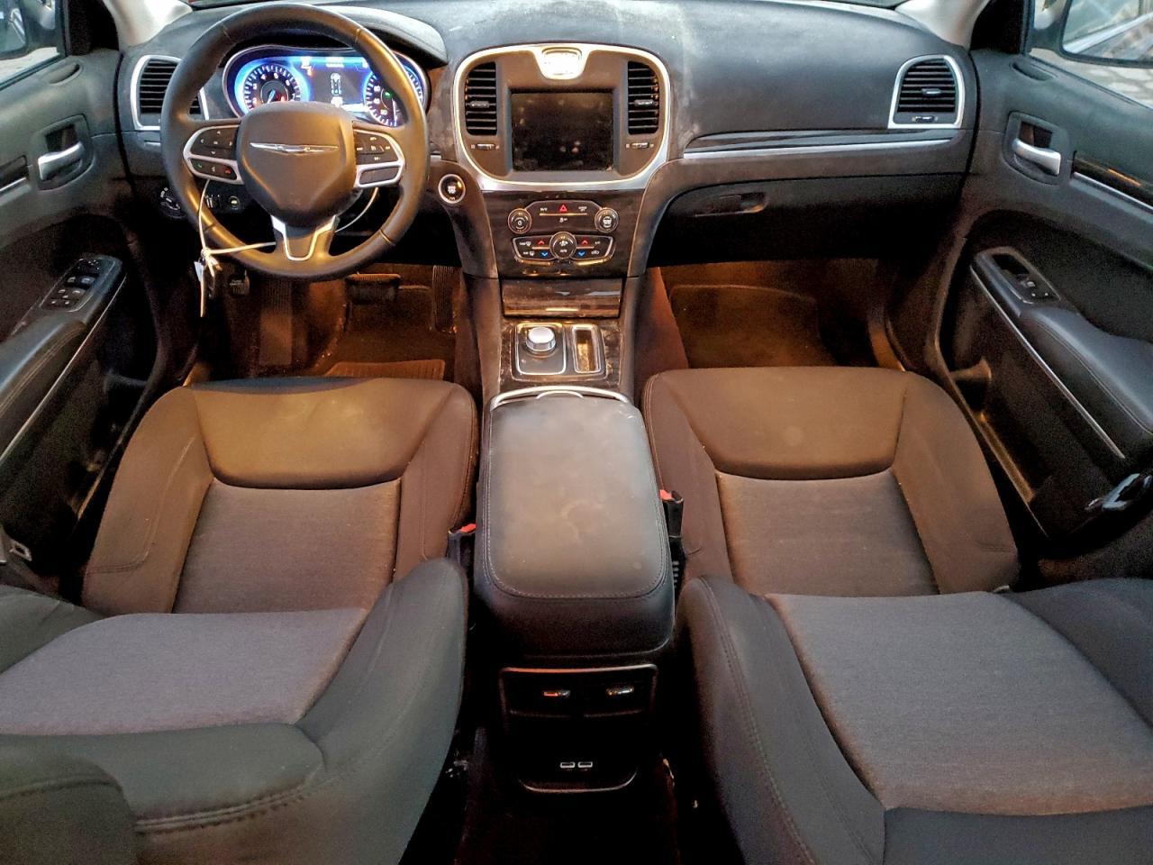 2018 CHRYSLER 300