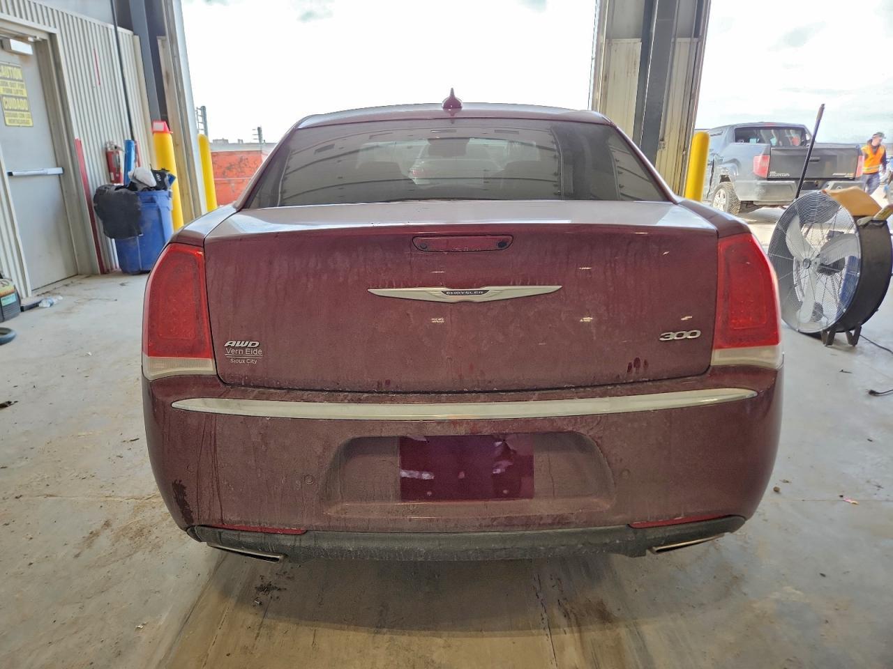 2019 CHRYSLER 300