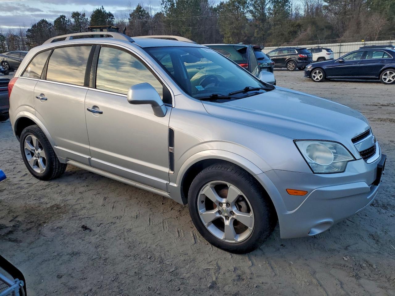 2014 CHEVROLET Captiva
