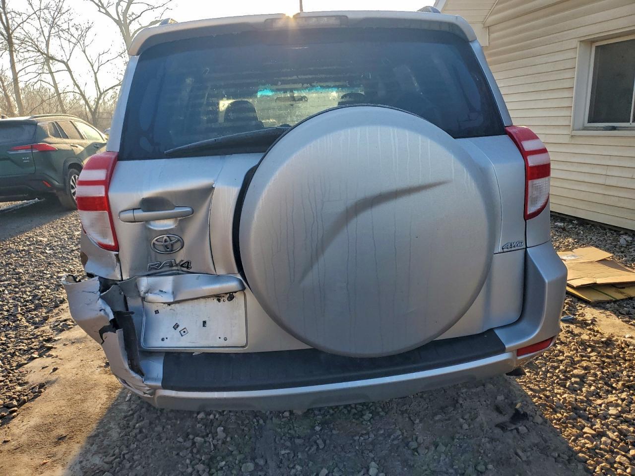 2011 TOYOTA RAV4