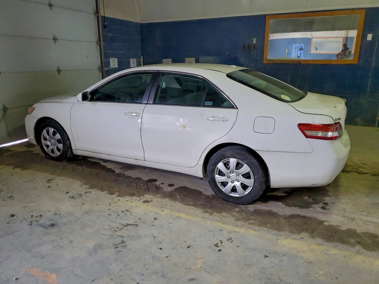 2010 TOYOTA CAMRY