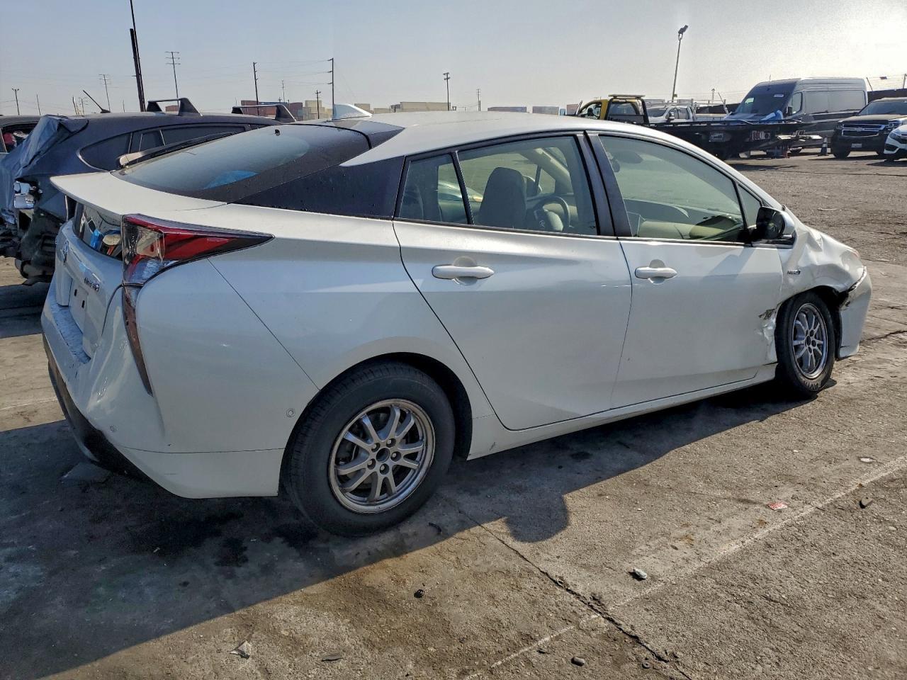 2018 TOYOTA PRIUS