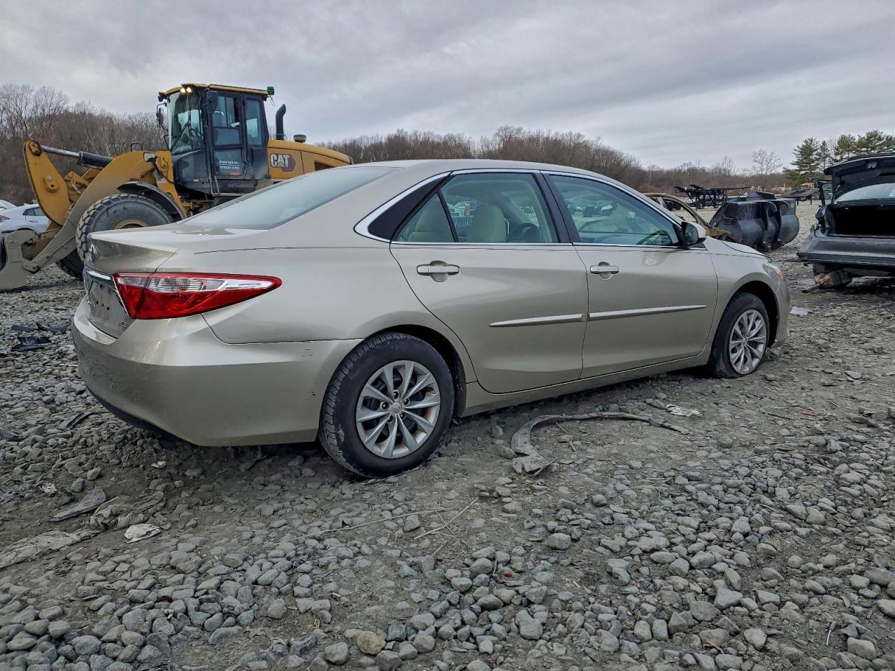 2017 TOYOTA CAMRY