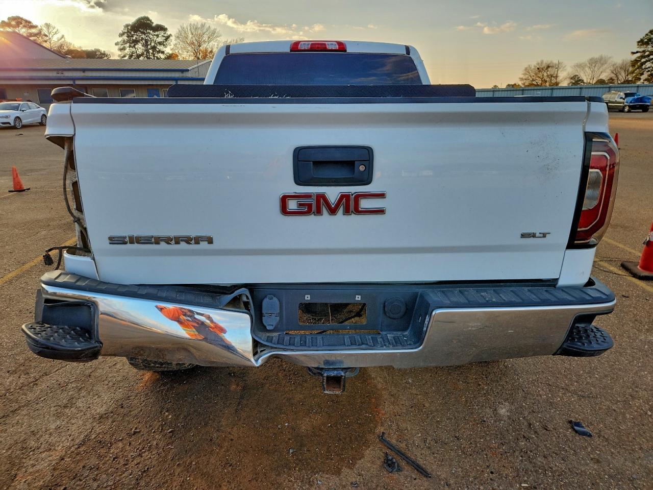 2018 GMC Sierra