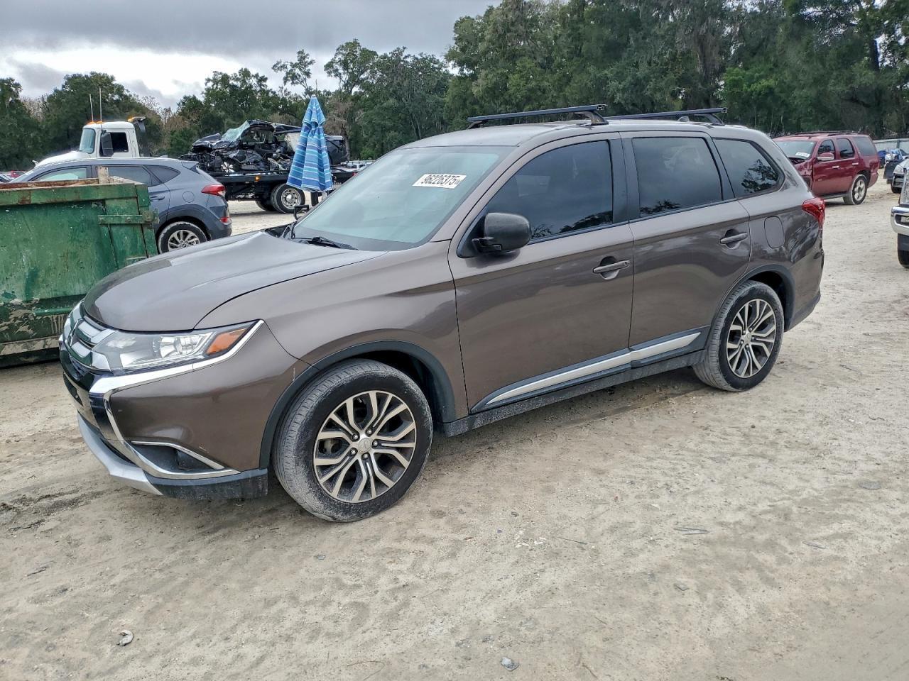 2016 MITSUBISHI outlander