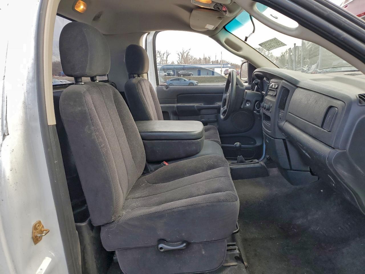 2004 DODGE RAM 1500
