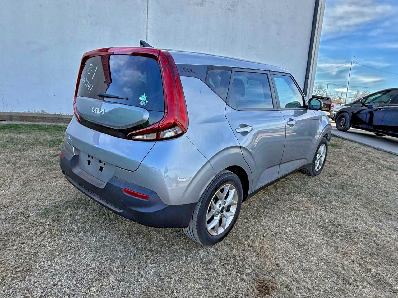 2022 KIA SOUL