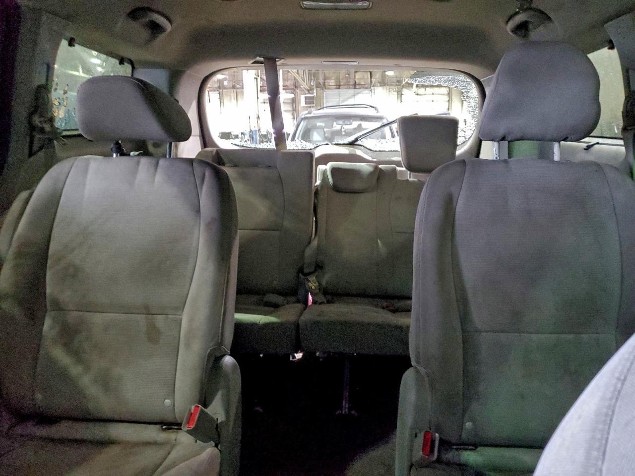 2015 KIA SEDONA