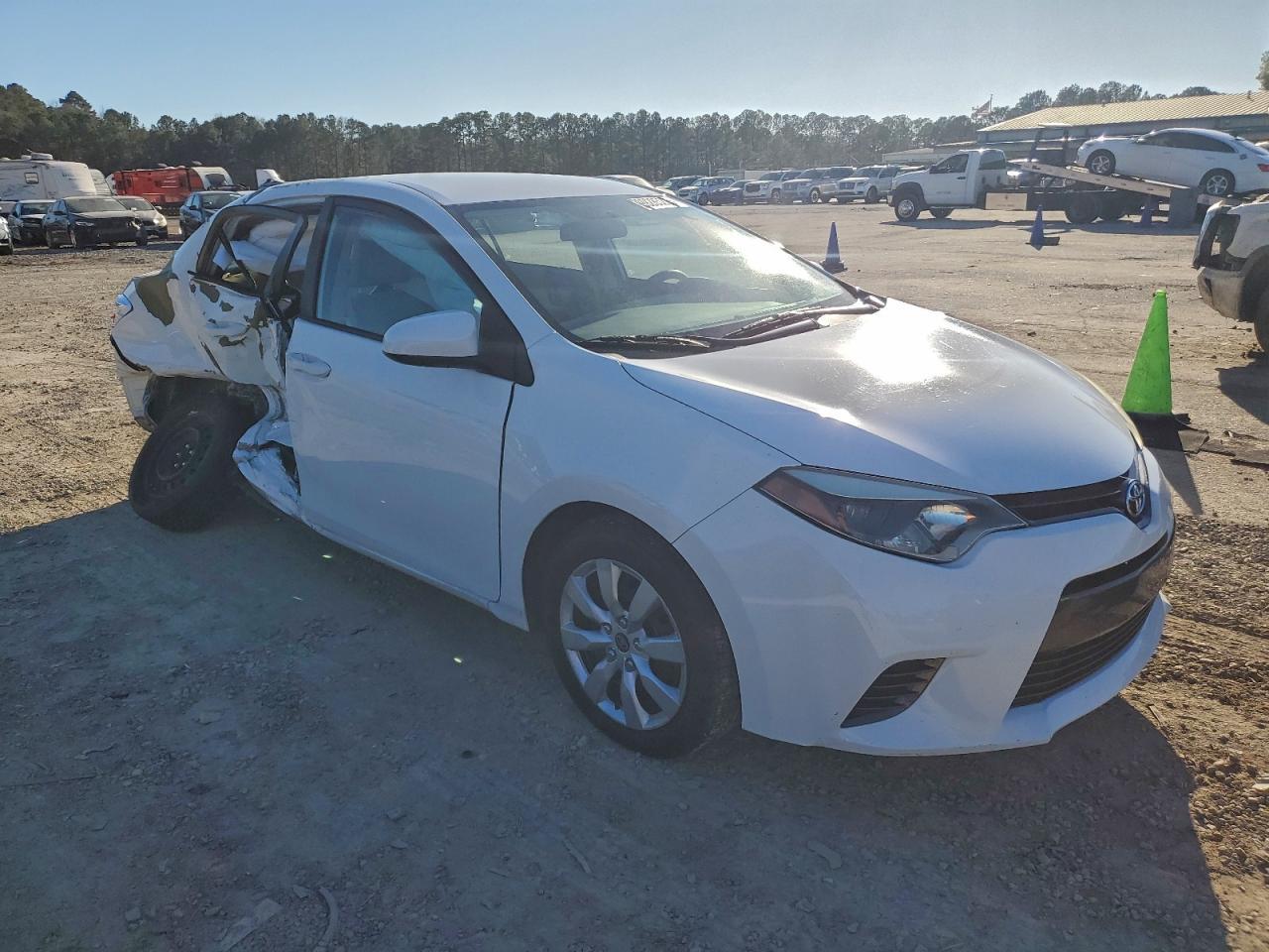 2015 TOYOTA COROLLA